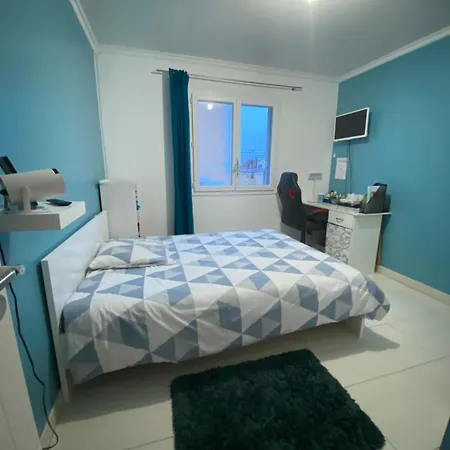 Les Cigales Pour 8 Personnes Max Avec Piscine Et A 20 Min De La Vila