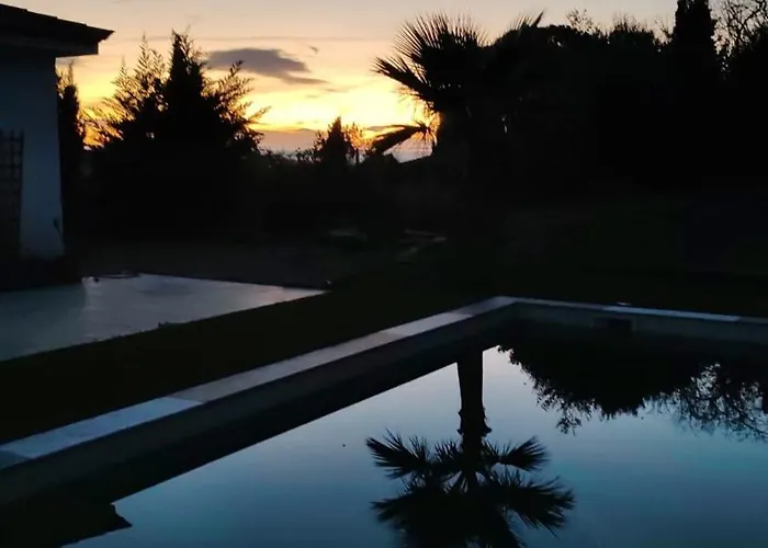 Вилла Les Cigales Pour 8 Personnes Max Avec Piscine Et A 20 Min De La *