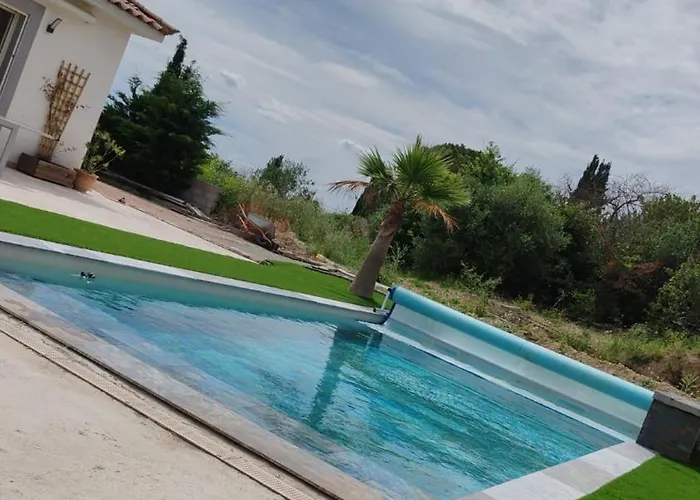 Les Cigales Pour 8 Personnes Max Avec Piscine Et A 20 Min De La * Nissan-lez-Enserune